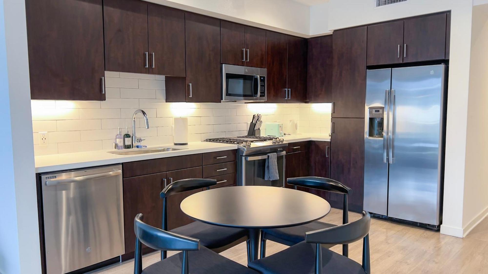 Hôtel capsule Mid-city With Pool Gym Parking Santa Monica